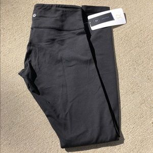 NWT Lululemon Wunder Under Leggings Size 8
